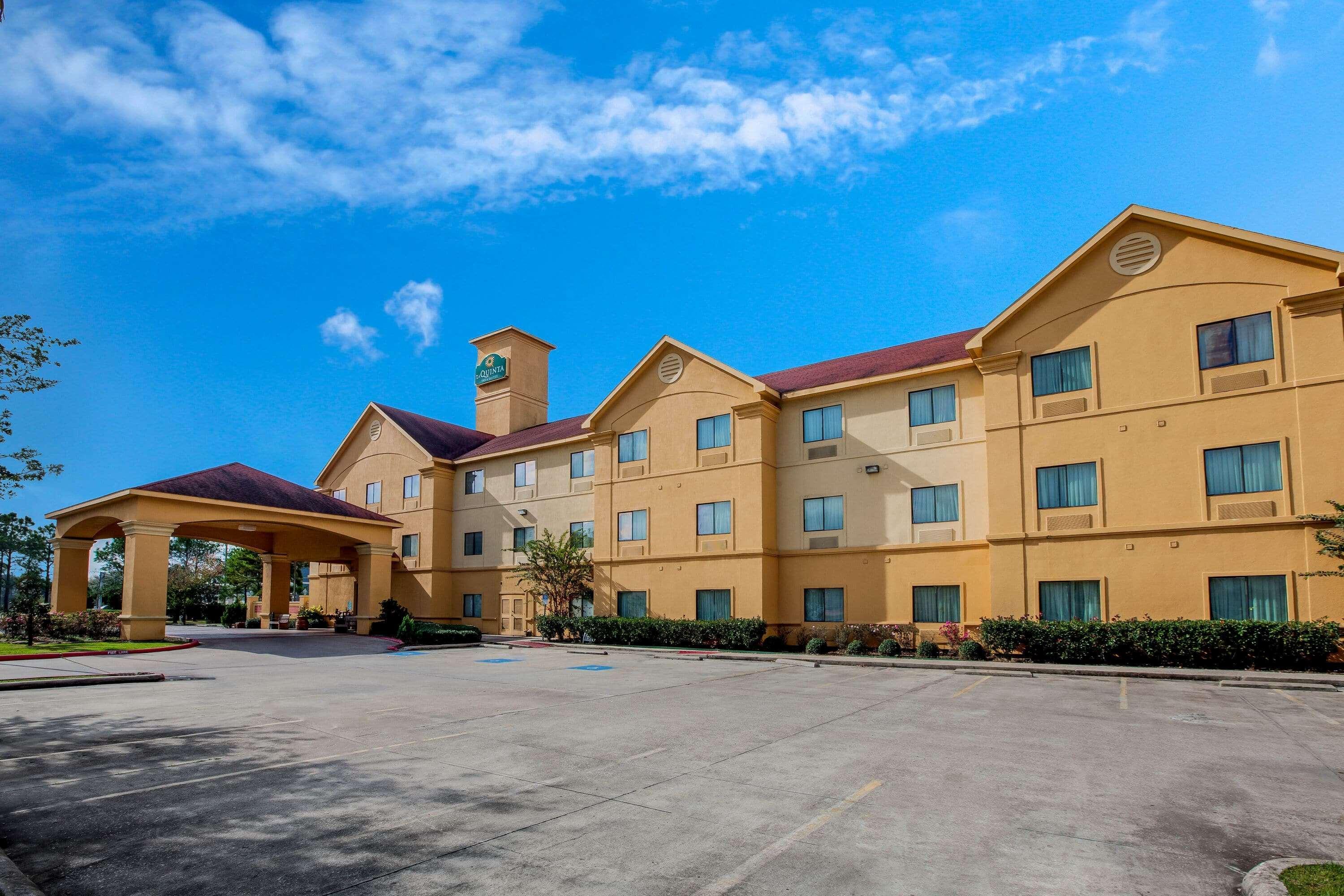 La Quinta By Wyndham Pasadena Hotel Екстериор снимка